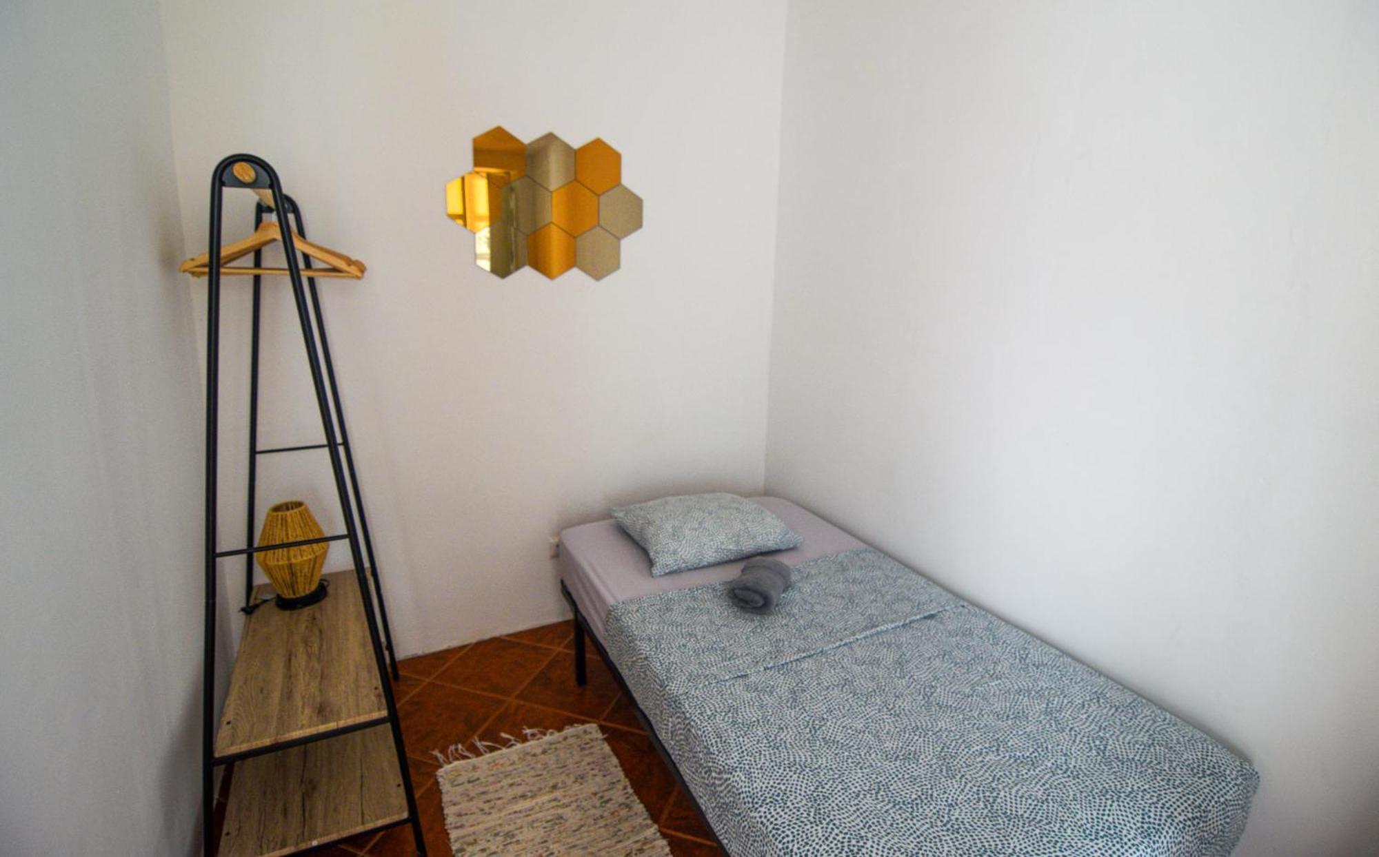 Shared Apartment With Bright Private Patio In Lisboa Exterior photo